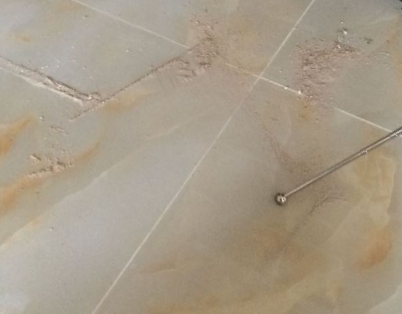 巩留瓷砖空鼓维修公司分享粘合剂选择不当在瓷砖铺贴过程中可能导致以下问题